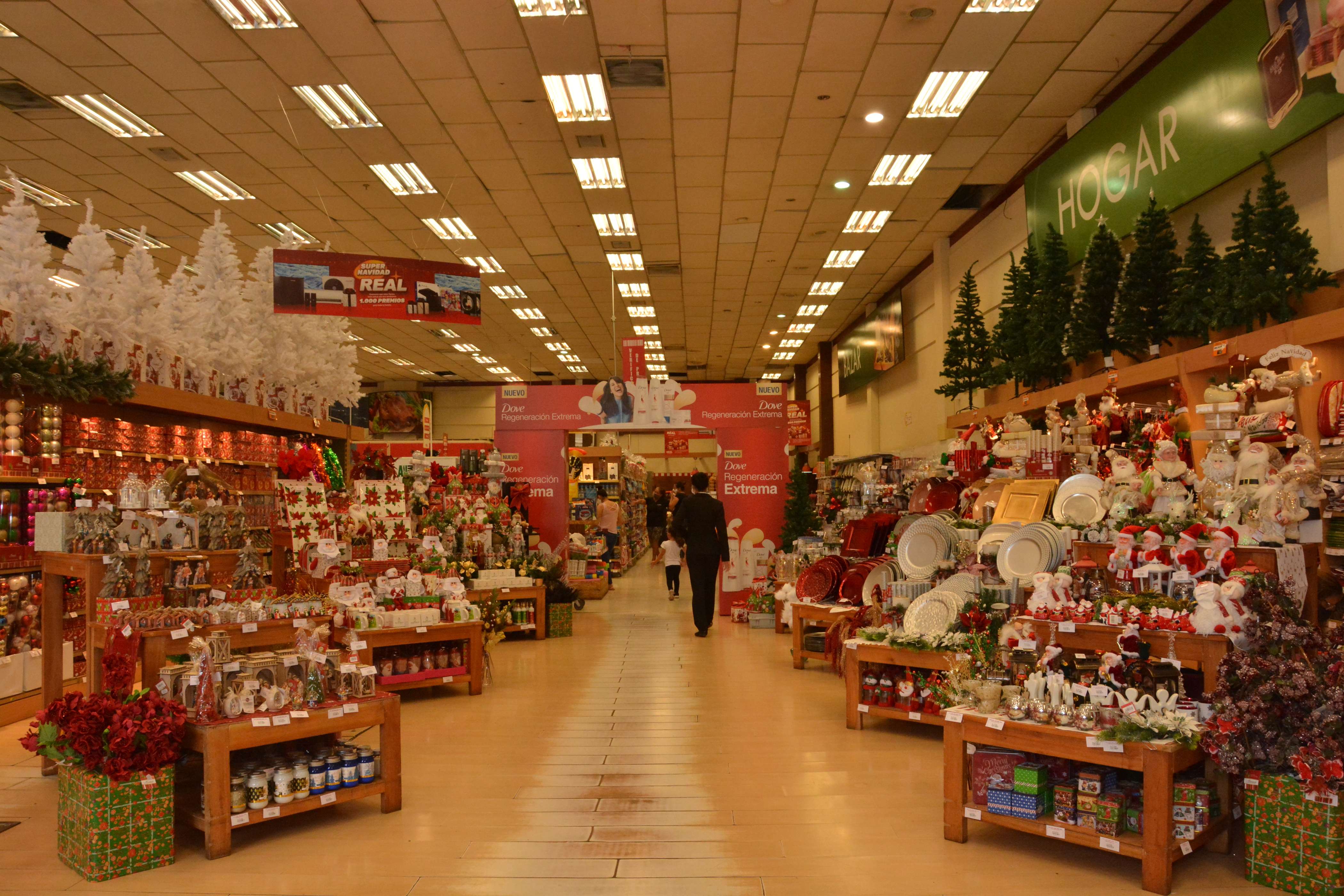 La Navidad y las Promociones por fin de año presentes en Supermercados Real