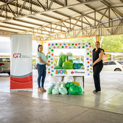 Kampito entrega tapitas a la Fundación LUCHA con la promo Recicla y Gana